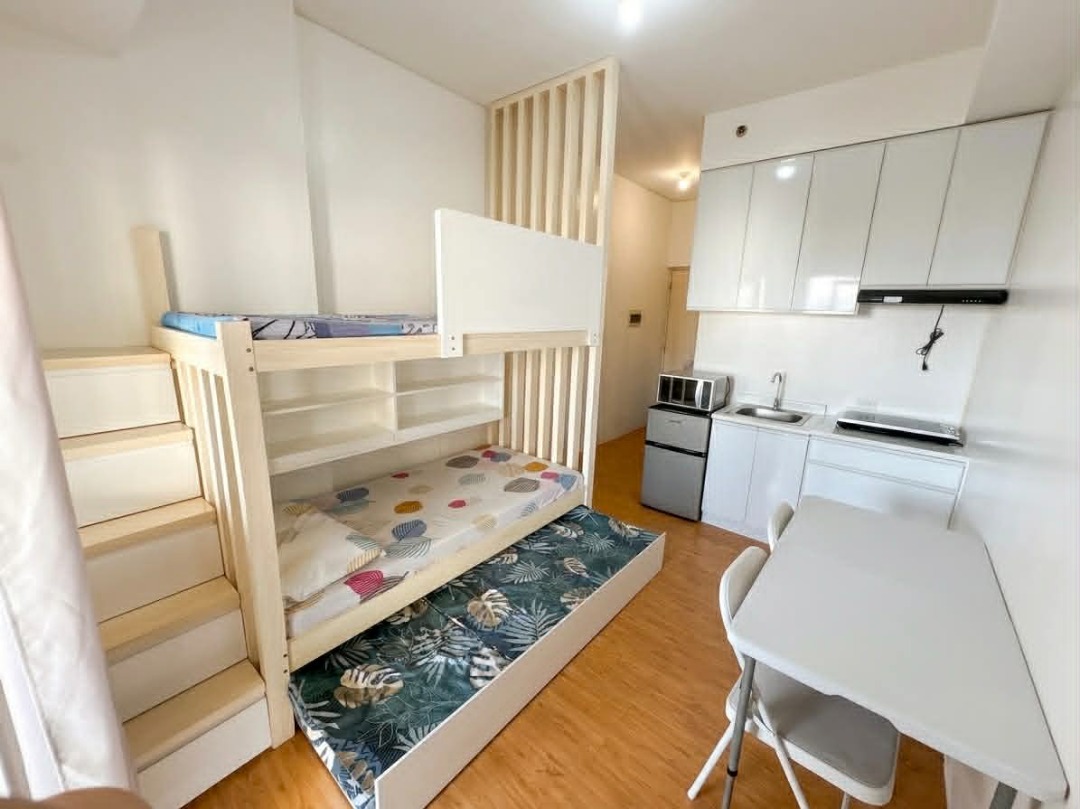(Category: ) located in . Submitted by vpsells (Listing ID 1441372108, Image 1). Description: .