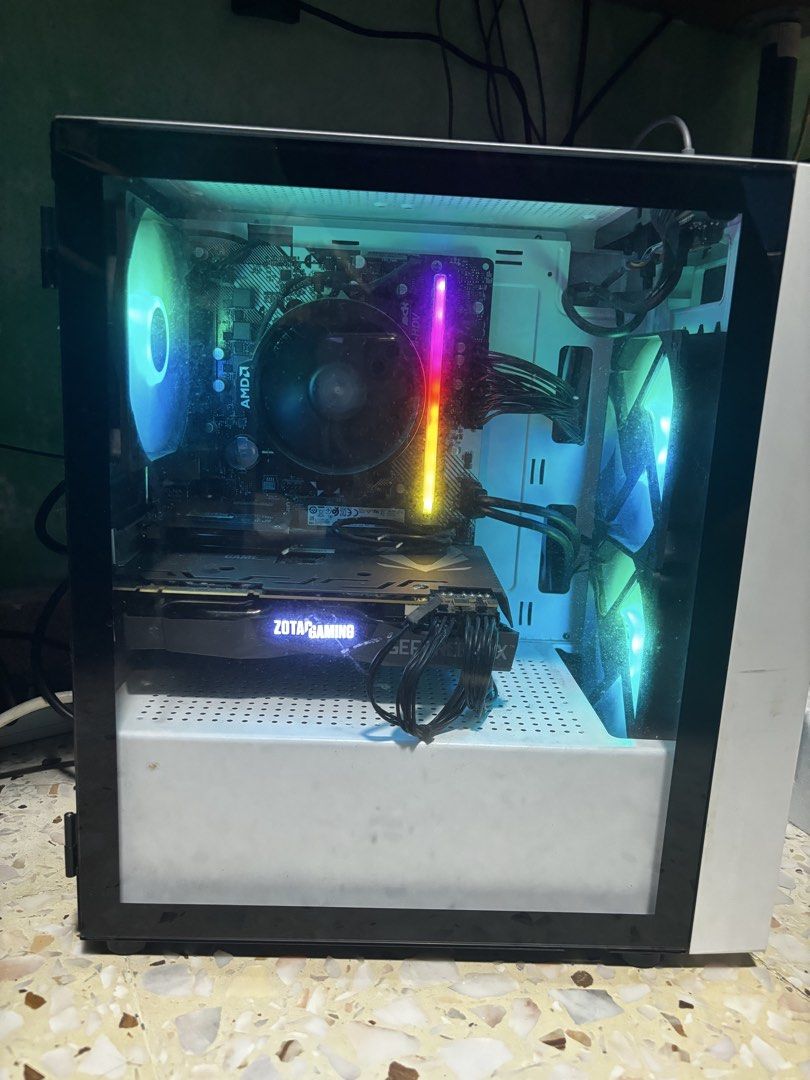 Gaming PC [AMD Ryzen 3 3200G with NVIDIA GeForce RTX 2070 SUPER]
