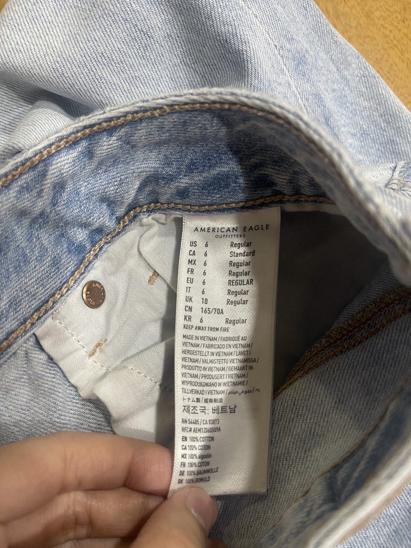 American Eagle (AE) Tomgirl Jeans (Category: Jeans) located in Quezon City. Submitted by andreaa20 (Listing ID 1441170584, Image 3). Description: US 6 (Medium/Large). No issues, just decluttering. .