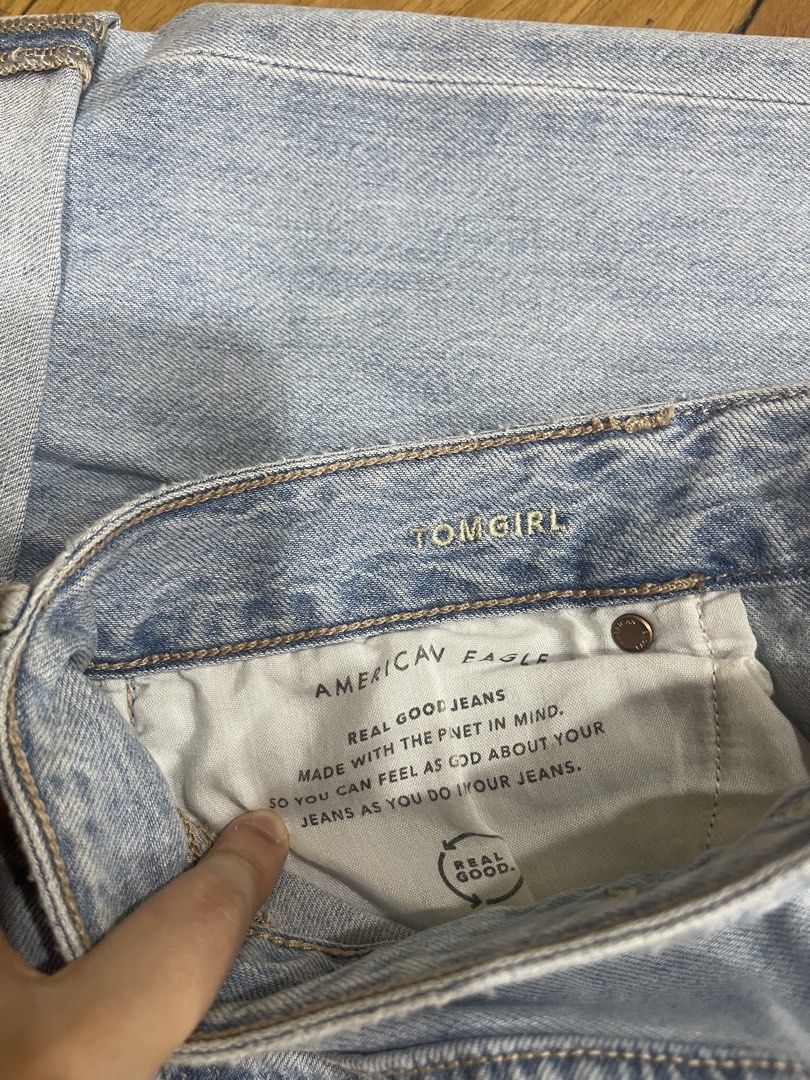 American Eagle (AE) Tomgirl Jeans (Category: Jeans) located in Quezon City. Submitted by andreaa20 (Listing ID 1441170584, Image 2). Description: US 6 (Medium/Large). No issues, just decluttering. .