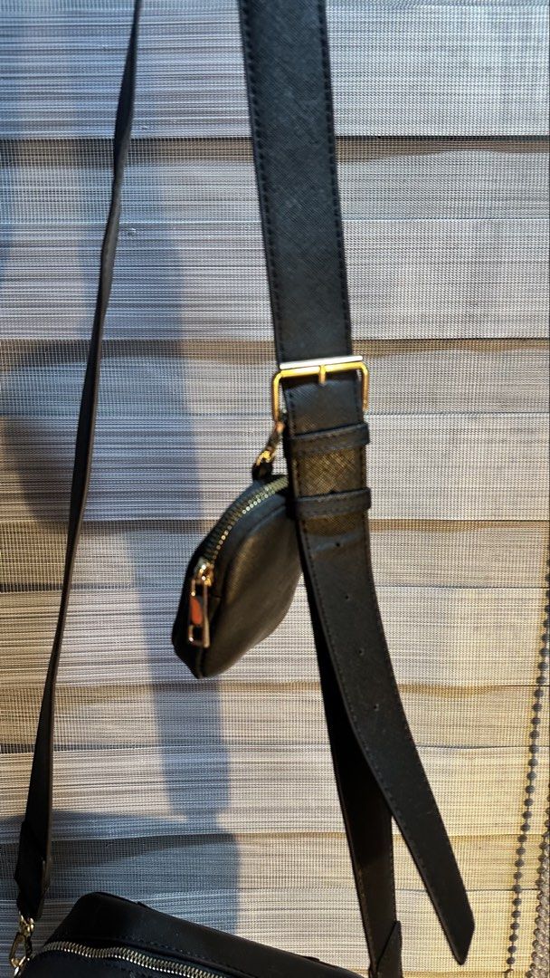 Anko Synthetic Leather Box type shoulder utility bag (Category: Cross-body Bags) located in Manila. Submitted by moncurr (Listing ID 1441333291, Image 3). Description: - Bought from Anko Australia - Practically brand new - No issues! .