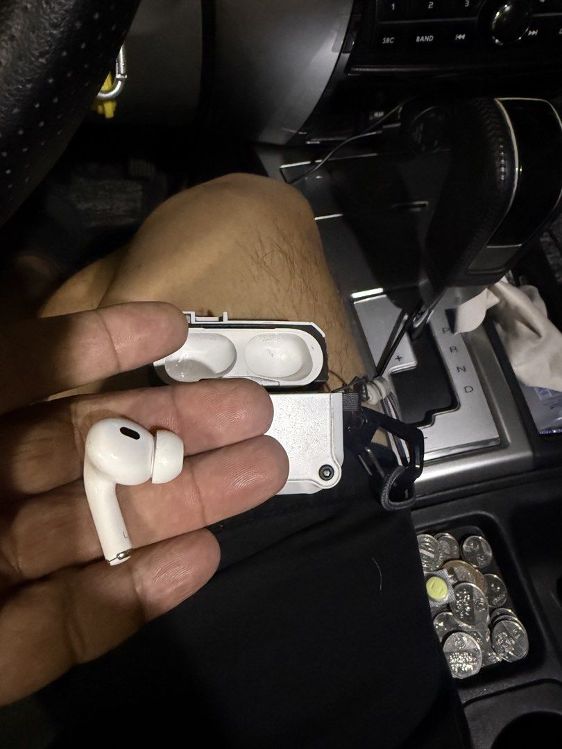 Apple AirPods Pro (1st Gen) with Charging Case (Category: Earphones) located in Kawit. Submitted by BossAlfredo (Listing ID 1441295764, Image 1). Description: LIFT SIDE ONLY!! - Authentic Apple AirPods Pro - Includes charging case - Selling as is - Feel free to ask any questions!.