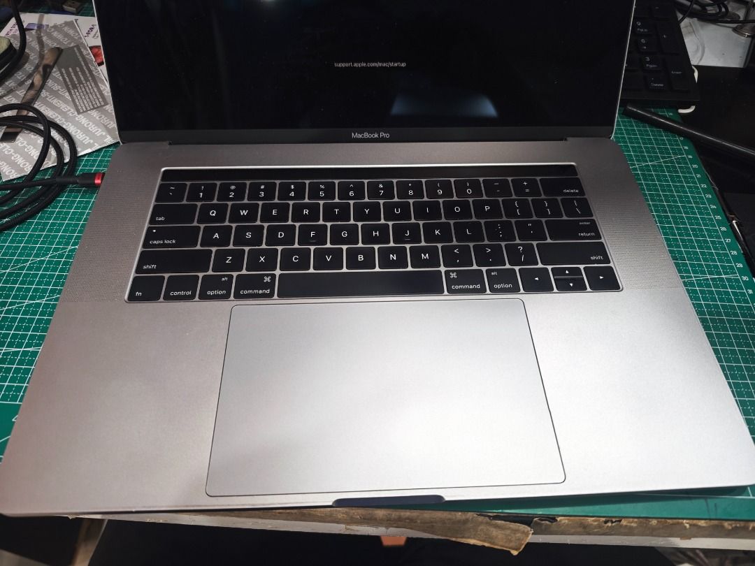 Apple MacBook Pro 15-inch (2016)Silver470163416930723841