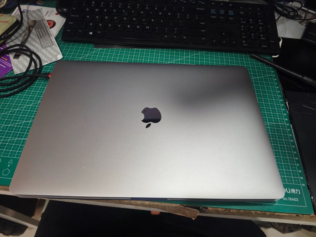 Apple MacBook Pro 15-inch (2016)Silver470163416930723840
