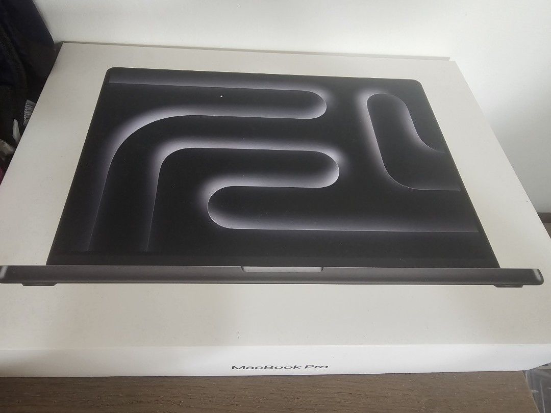 [Box only] Apple MacBook Pro Laptop