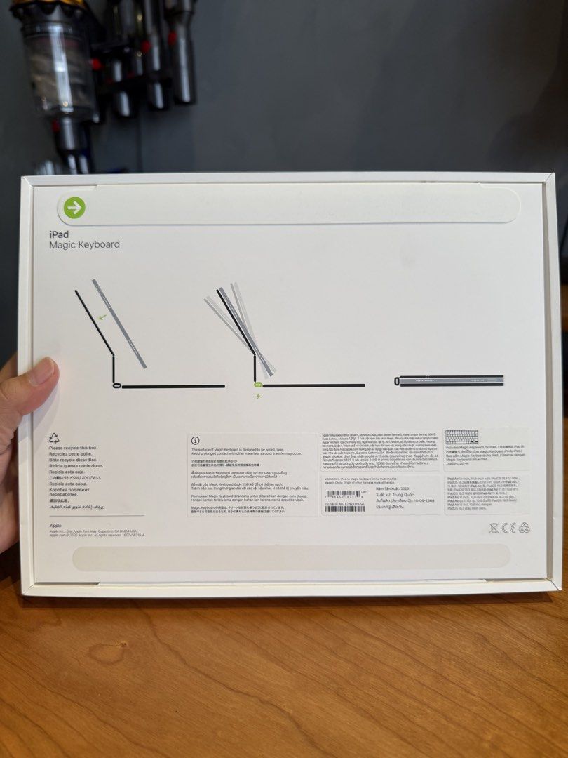 Apple Magic Keyboard for iPad Air 11 inch469875362838630401