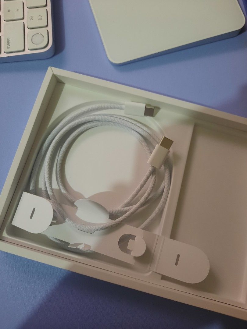Apple Magic Trackpad (Category: Computer Keyboard) located in Vigan. Submitted by altrue (Listing ID 1441173216, Image 2). Description: .