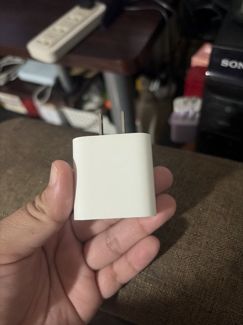 Apple USB-C Power Adapter (Category: Chargers & Cables) located in Manila. Submitted by discel (Listing ID 1441298434, Image 2). Description: - White Apple USB-C Power Adapter - Compact and portable design - Quickly charges iPhones and iPads - Compatible with most modern Apple devices - USB-C cable not included (adapter only).
