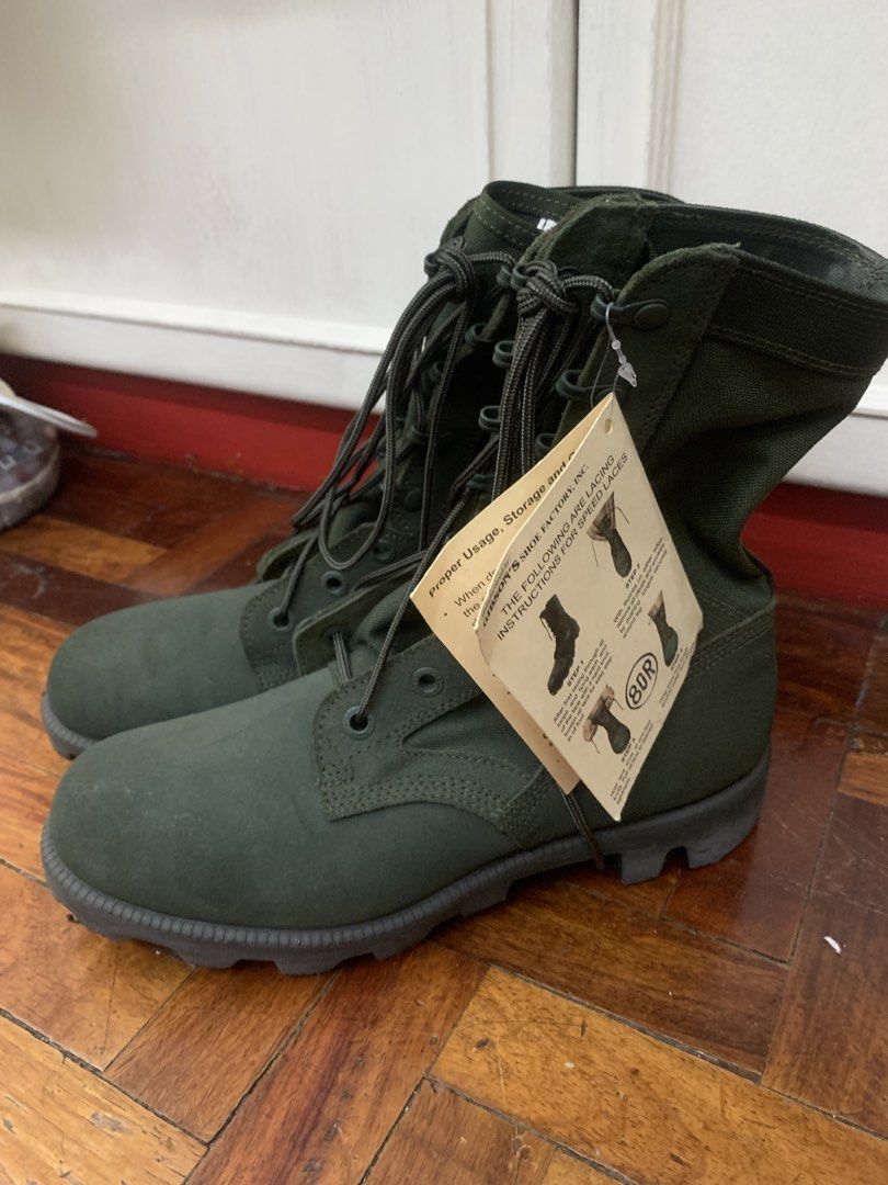 Army Combat Boots Suede Field Use 8R (Category: Boots) located in Manila. Submitted by bananabelle02 (Listing ID 1441182561, Image 2). Description: - Genuine army combat boots - Suede and canvas construction - Designed for field use - Size: 8R - Laces included - Made by Gibsons Shoe Factory Inc. - Ideal for outdoor activities or collectors.