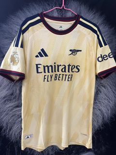 (Category: ) located in . Submitted by calcio_sport_jersey (Listing ID 1441367765, Image 1). Description: .