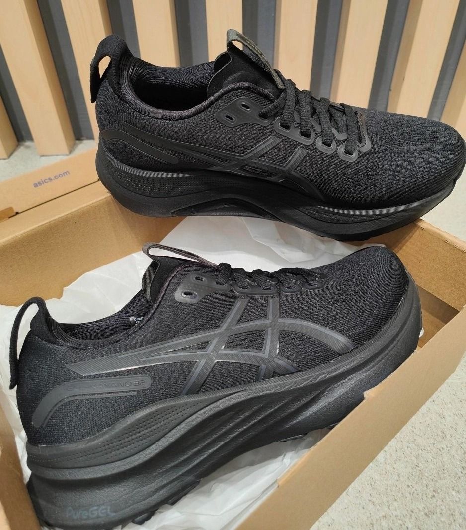 ASICS GEL-KAYANO 32 UK7.5 black running shoes (Category: Sneakers) located in Singapore. Submitted by zendog.7d496b (Listing ID 1441207110, Image 3). Description: Brand new unused Asics Gel-Kayano 32 running shoes.BNIB 100% auth shoes,COD Free delivery to your place.It takes 7-9 days.Need more sizes and colors,PM..