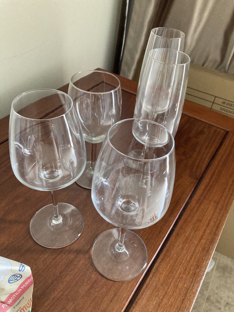Assorted 5x wine champagne Glasses