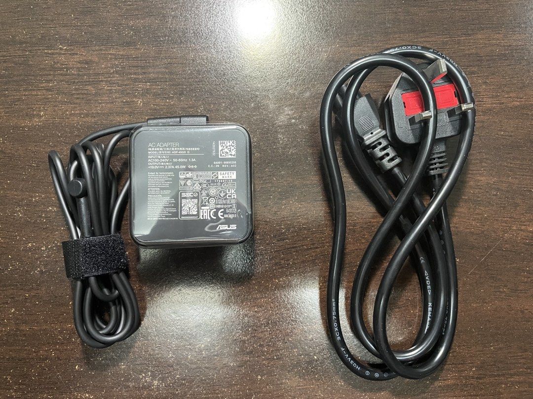 ASUS AC Adapter Charger with UK Plug