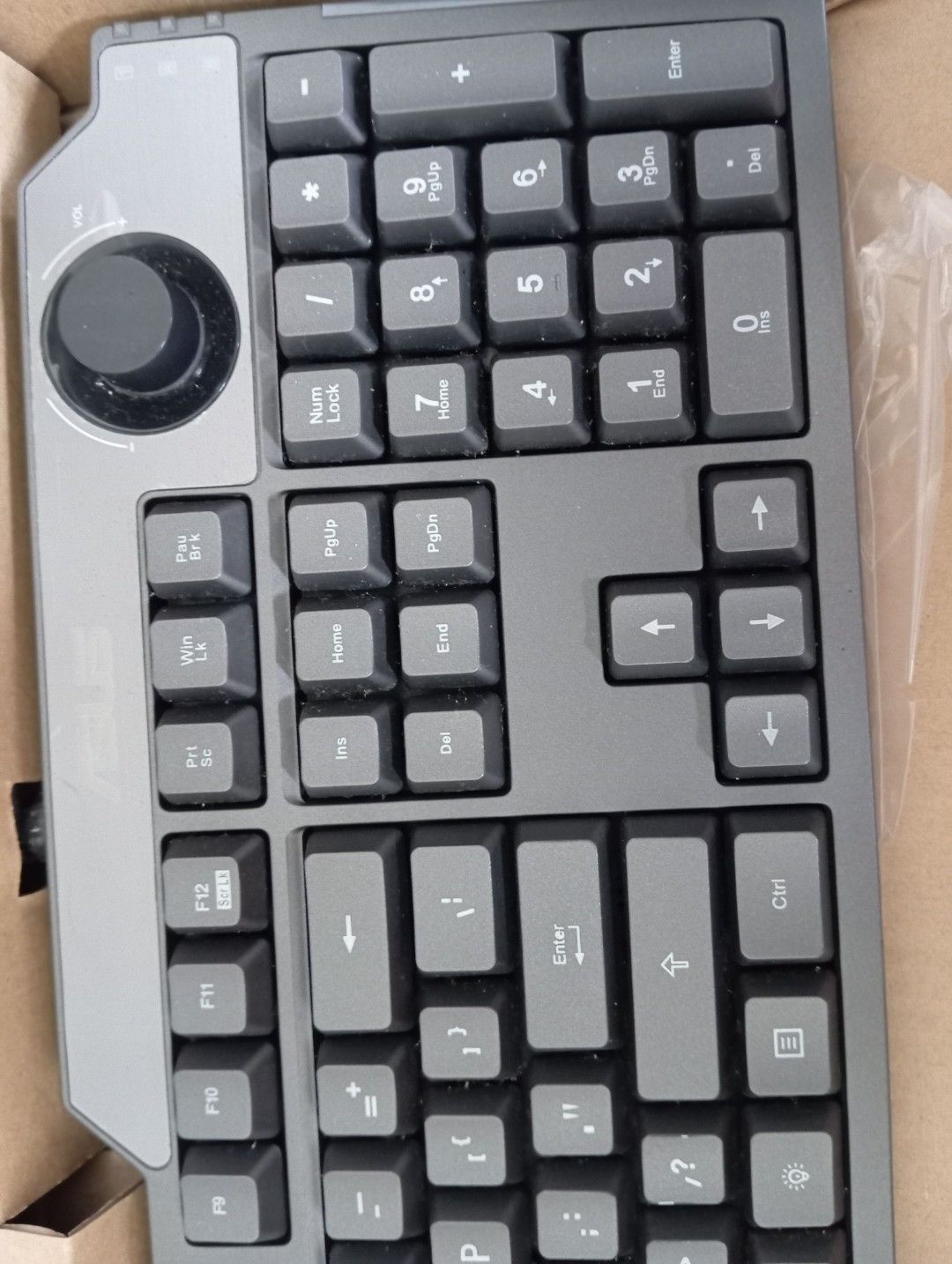 ASUS Keyboard with Scroll Wheel470146931900426241
