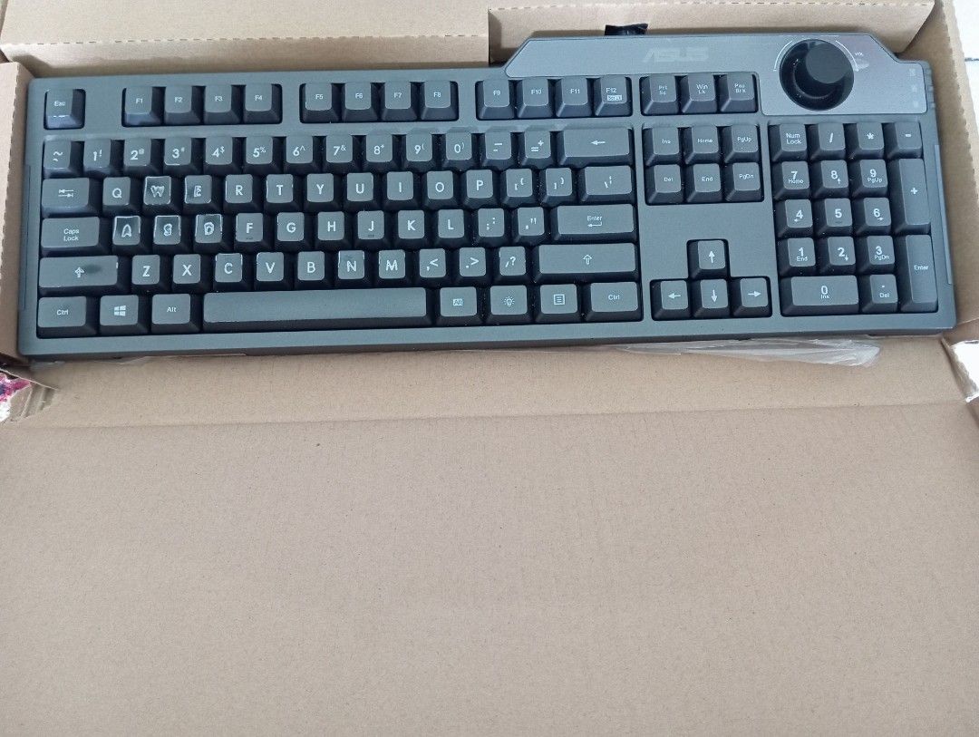 ASUS Keyboard with Scroll Wheel470146931900426240
