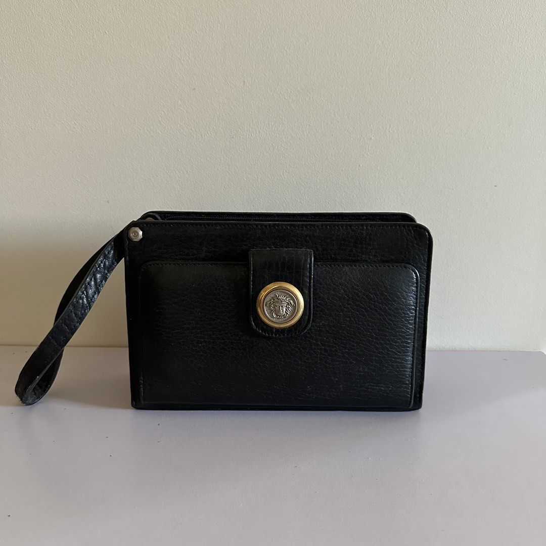Auth Gianni Versace Genuine Leather Make Up Pouch (Category: Luxury Bags & Wallets) located in Cebu City. Submitted by condodeclutterph (Listing ID 1441173472, Image 1). Description: .