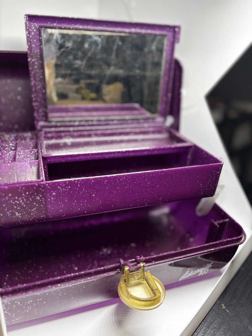 Authentic 90’s Retro Purple Caboodles (Category: Makeup) located in Manila. Submitted by hotstuffmanila (Listing ID 1441364714, Image 2). Description: Authentic 90’s Vintage Retro Purple Make-up Caboodles This purple glitter Caboodles makeup organizer is a vintage Liquid Metallics model Selling between $35-45 USD in ebay for collectors. .