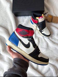 (Category: ) located in . Submitted by zenxsneakers (Listing ID 1441163545, Image 1). Description: .