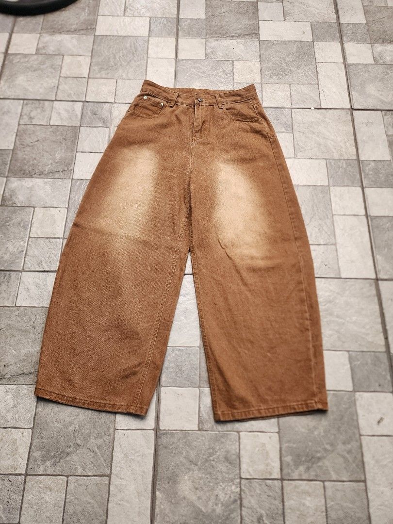 Baggy Pants Light brown acid washed (Category: Jeans) located in Manila. Submitted by smrshops (Listing ID 1441242152, Image 1). Description: bought in tokyo harajuku. waist- 39cm length- 40 inch leg- 14 inch .