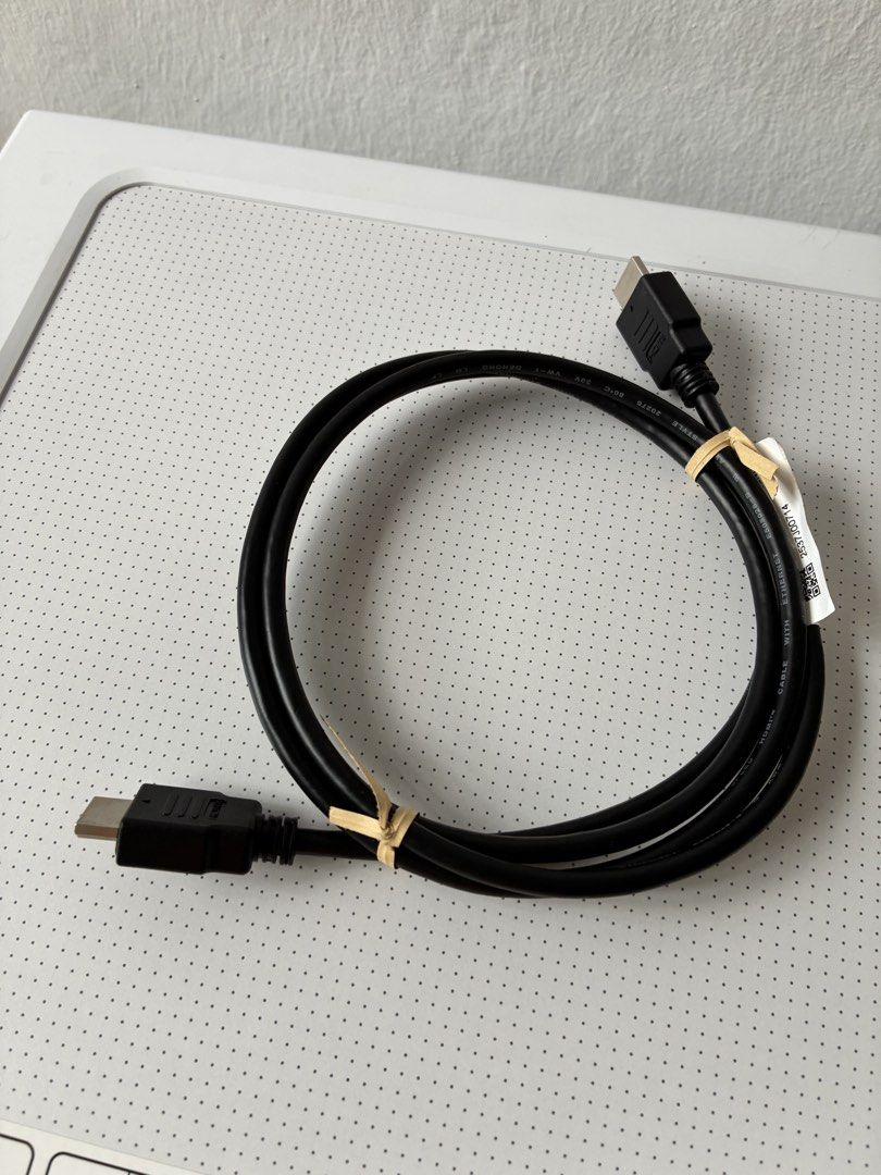 Black HDMI to HDMI Cable470032573678243840