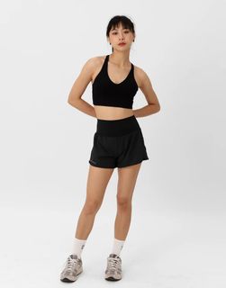 (Category: ) located in . Submitted by clothes_y123 (Listing ID 1441331021, Image 1). Description: .