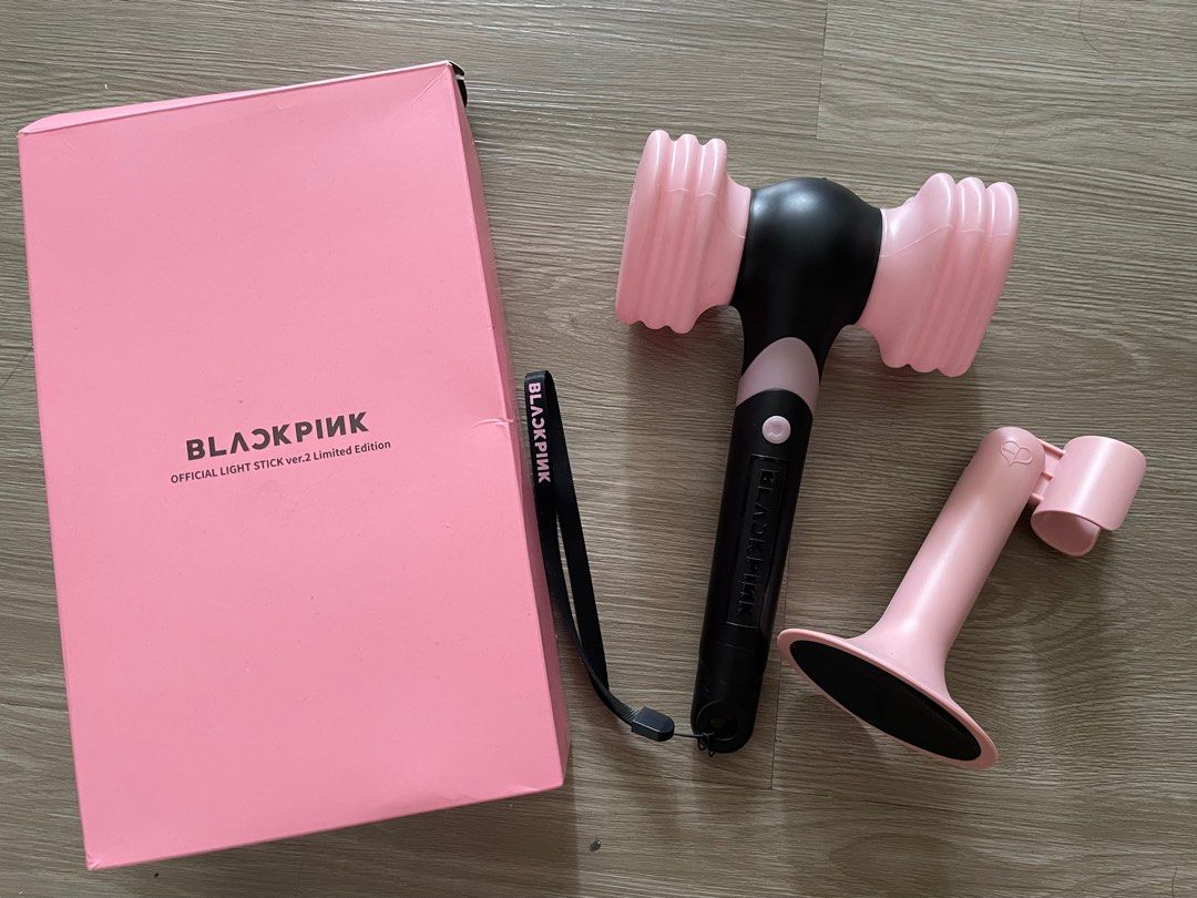 BLACKPINK LIGHTSTICK WITH STAND VERSION 2 (Category: K-Wave) located in Manila. Submitted by thriftbyours_ (Listing ID 1441373900, Image 1). Description: .