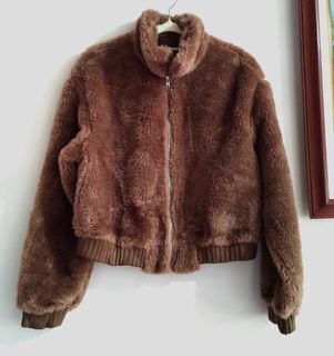 (Category: ) located in . Submitted by modishthriftstore (Listing ID 1441175233, Image 1). Description: .