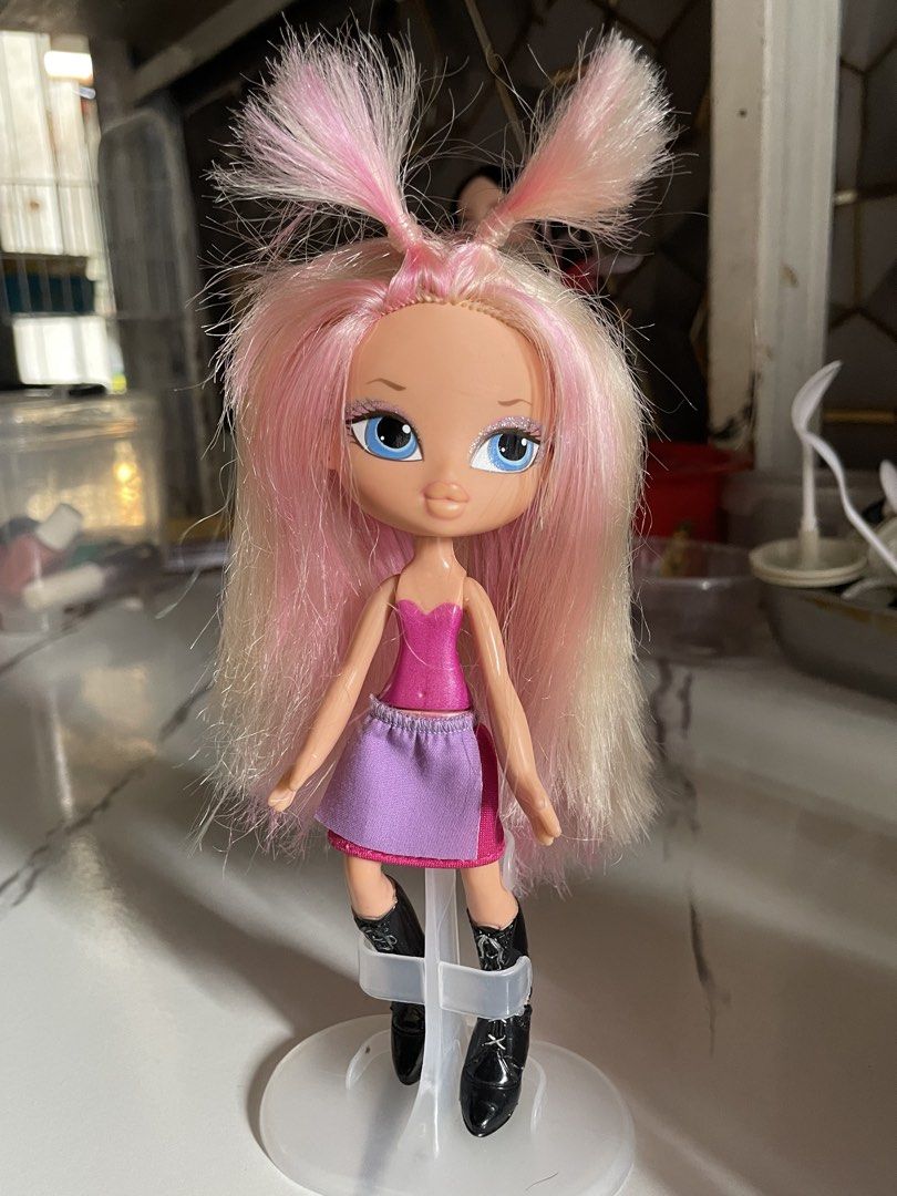 Bratz Kidz Cloe (Category: Kids Toys) located in Quezon City. Submitted by dollification_ (Listing ID 1441209424, Image 2). Description: BRATZ KIDZ CLOE - wysiwyg .