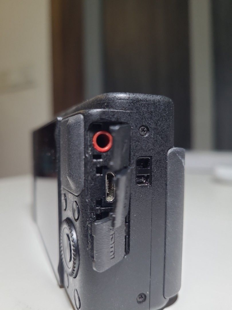 Broken Sony ZV-1 Digital Camera470288802577141762