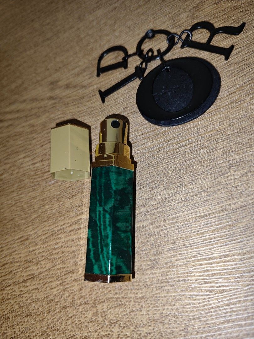 c.dior perfume Bottle and keychain (Category: Luxury Accessories) located in San Miguel. Submitted by mharly0221 (Listing ID 1441166561, Image 2). Description: may laman pa na pabango kaso konti nalang.. super bango matagal mawala almost a day.