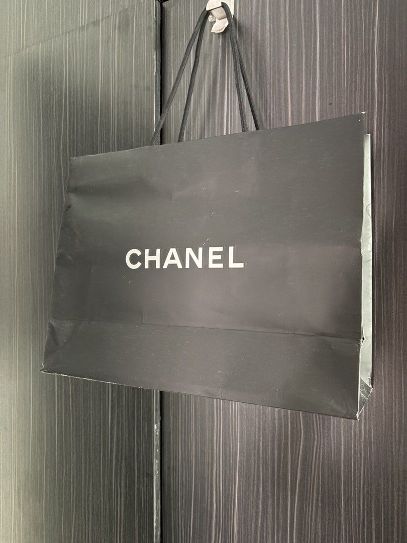 Chanel paperbag (Category: Luxury Bags & Wallets) located in Manila. Submitted by thekidshop (Listing ID 1441322977, Image 1). Description: .
