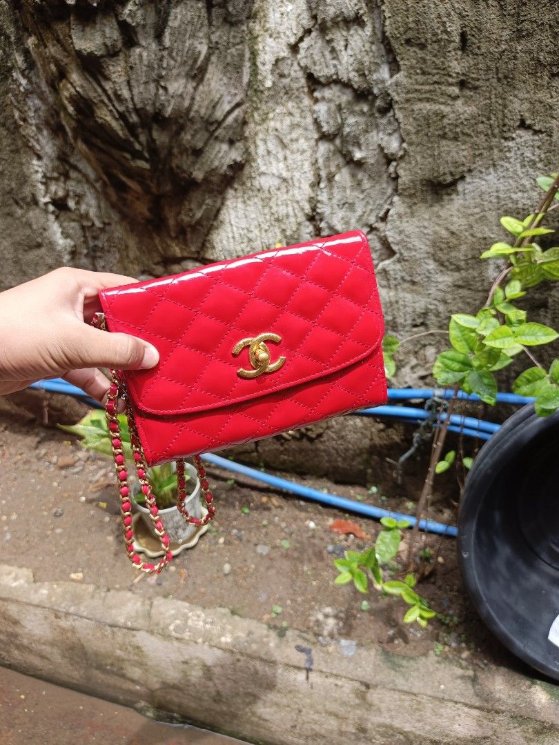 CHANEL RED (Category: Luxury Bags & Wallets) located in Manila. Submitted by freedeer.dd6cce (Listing ID 1441207263, Image 2). Description: CHANEL RED 🔴 EXCELLENT CONDITIONS COMPLETE TAGS ANJAN NA ISSUE NEED WASH PHP 1200.