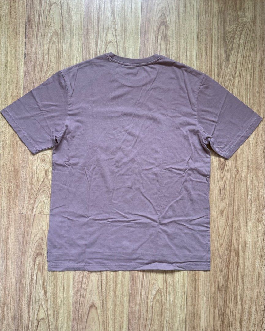 Cotton Tree T-shirt with Pocket (Category: Tshirts & Polo Shirts ) located in Taytay. Submitted by nextsentials (Listing ID 1441204844, Image 2). Description: - Authentic Cotton Tree t-shirt with pocket - Dusty rose, brown color - Comfortable, regular fit - Good for casual, everyday use Measurements: Body length - 70cm Chest width - 55cm Shoulder width - 48cm Sleeve length - 25cm.