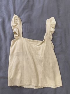 (Category: ) located in . Submitted by wardrobasics (Listing ID 1441256296, Image 1). Description: .