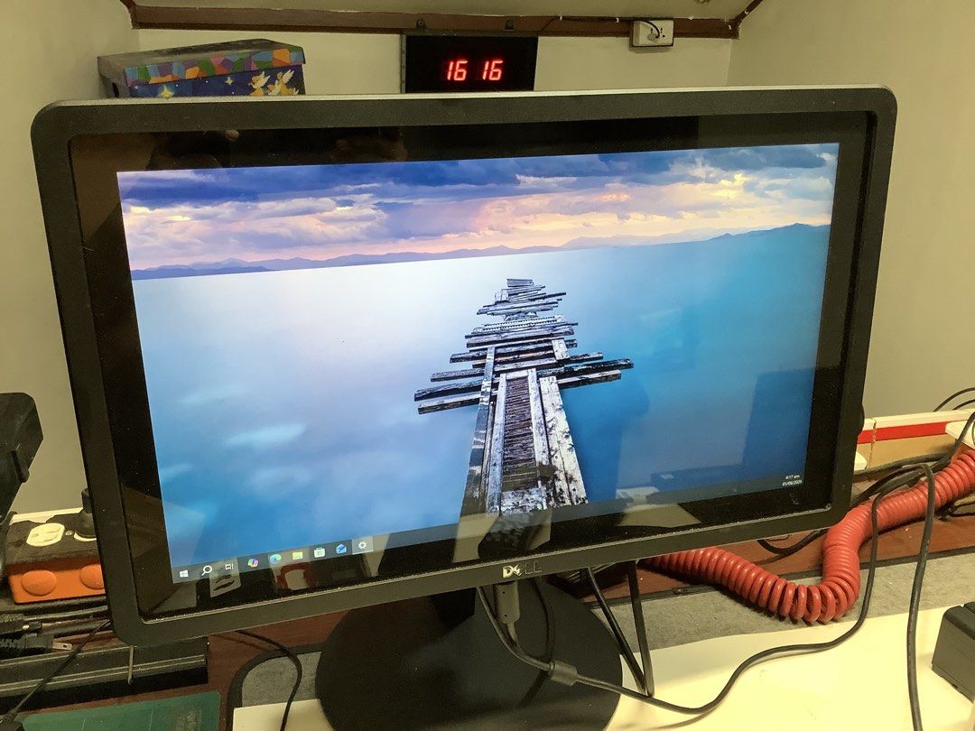 Dell Computer Desktop Flat Panel Monitor 20" E2014h 220volts (Category: Monitor Screens) located in Paranaque City. Submitted by seb_trading (Listing ID 1441248866, Image 2). Description: - Dell E2014h 20-inch flat panel monitor - Excellent working condition - HDMI and VGA inputs - Manufactured September 2013 - Ideal for office or home use - Includes stand - Power cable, VGA cable included (not pictured) good working condition last price Paranaqu
