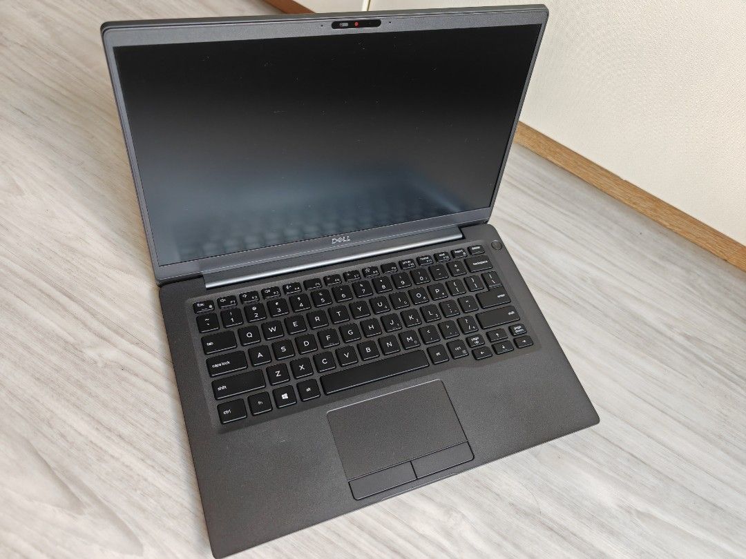 Dell Laptop Latitude 7400470009722689955840