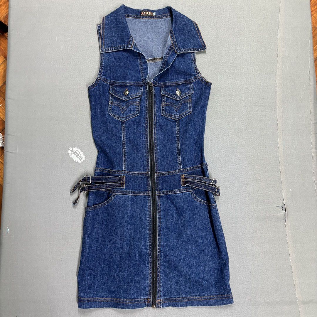 Denim Zip-Up Sleeveless Dress (Category: Dresses) located in Quezon City. Submitted by renee.declutters_ (Listing ID 1441254487, Image 1). Description: fits s-m dm for when worn check bio.