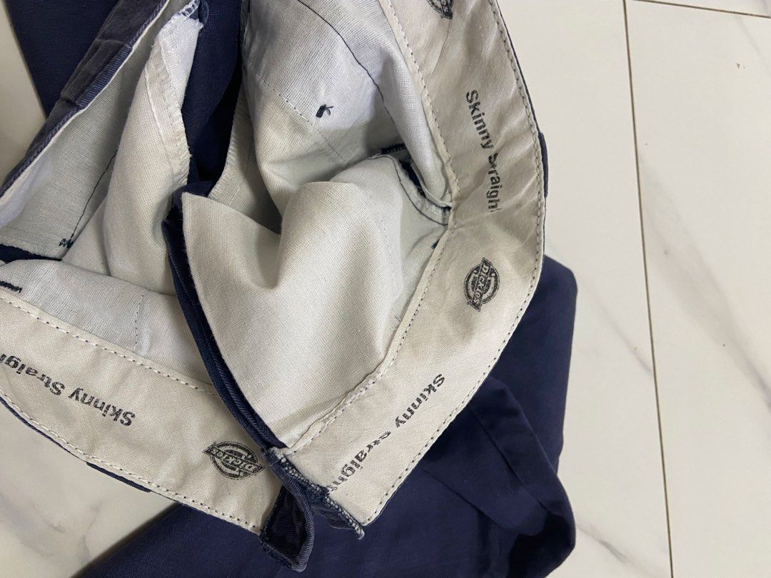 Dickies Skinny Straight Pants (Category: Chinos) located in Borongan. Submitted by thrivory.ph (Listing ID 1441161935, Image 3). Description: 30x39x6.5 Slightly used No major issue Good condition .