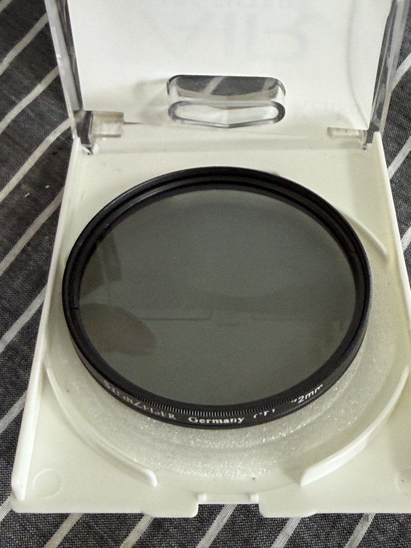 Filter Size 72mm (Category: Other Photography Accessories) located in Singapore. Submitted by ivory24 (Listing ID 1441250178, Image 3). Description: Both for 35$ Each 20$.