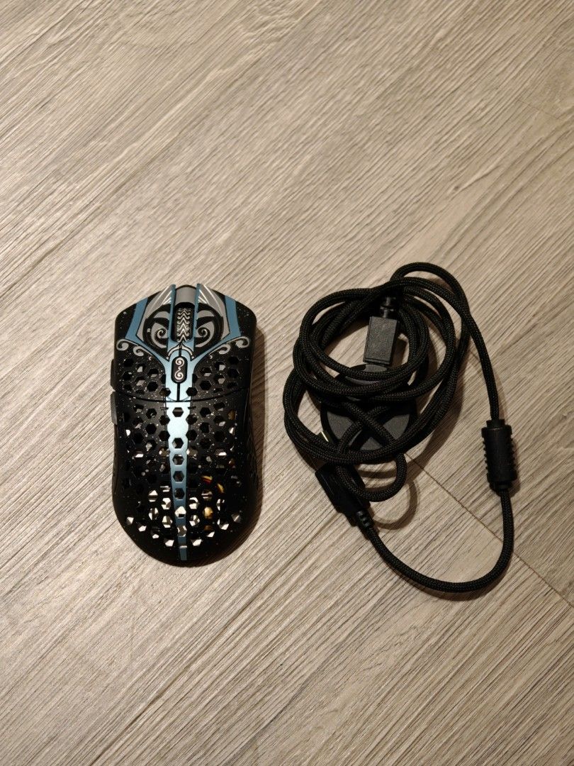 Finalmouse Starlight 12 Phantom Medium470021593178449920