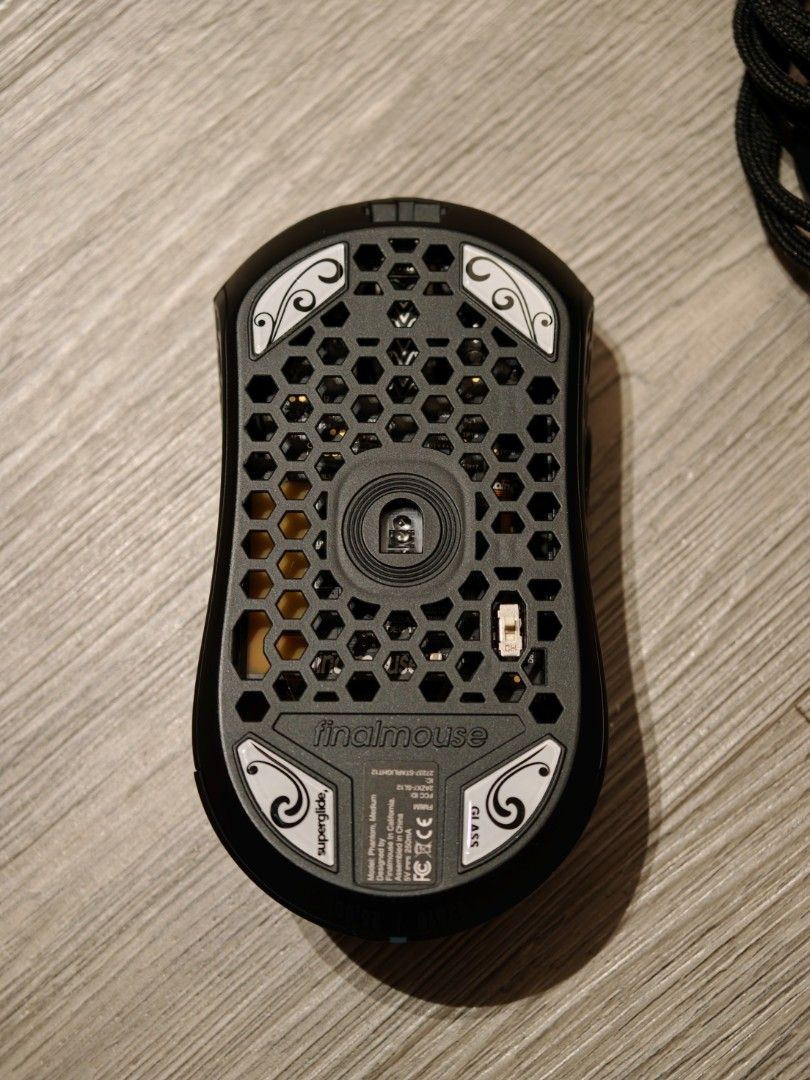 Finalmouse Starlight 12 Phantom Medium470021593178449921