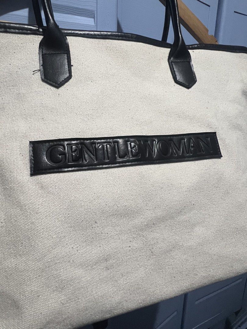 Gentle Woman (Category: Shoulder Bags) located in Manila. Submitted by cottonyclaudette (Listing ID 1441341839, Image 1). Description: Bought in Thai✔️ Original✔️ Clean no flaws✔️ No to bogus❌.
