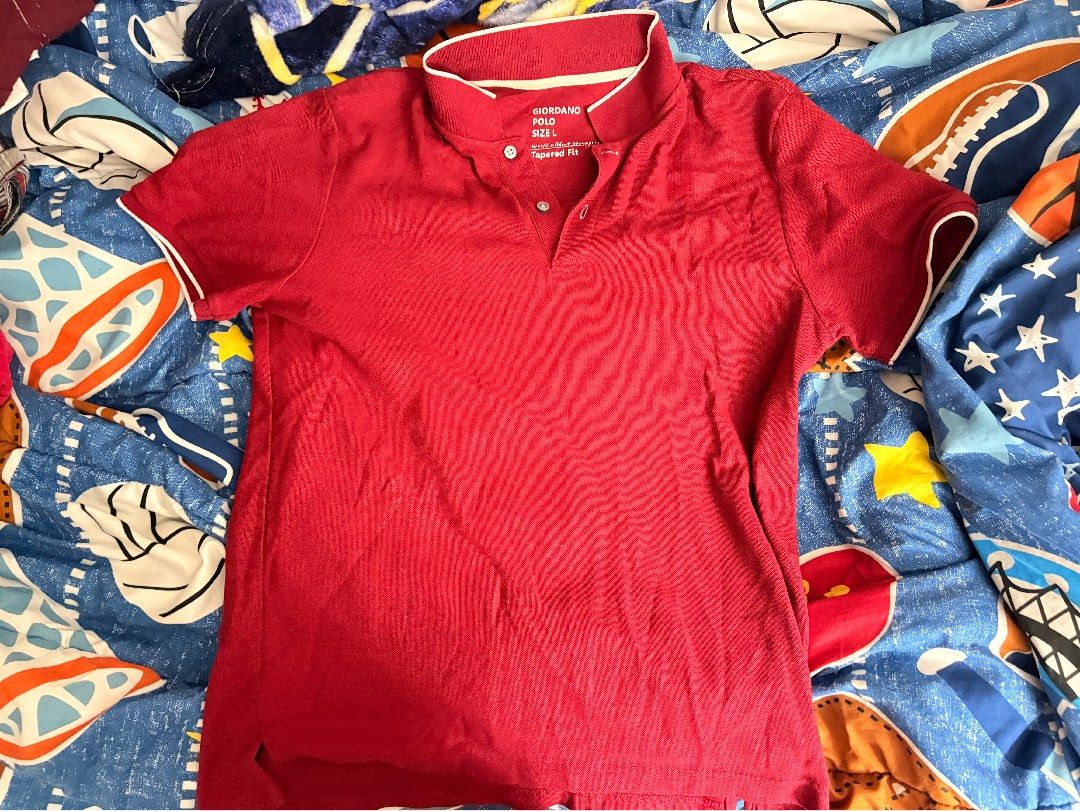 Giordano red polo shirt (Category: Tshirts & Polo Shirts ) located in Makati City. Submitted by ciados (Listing ID 1441353547, Image 1). Description: - Giordano red polo shirt - Short sleeves with white trim - White collar and button-up neckline - Regular fit - Ideal for casual or smart casual wear - Easy to pair with jeans or shorts.