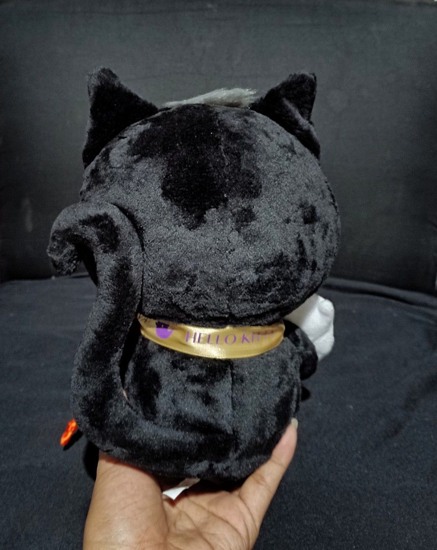 Godiva Hello Kitty Halloween Plush (Category: Toys & Games) located in Compostela. Submitted by buenaflora04681 (Listing ID 1441260170, Image 3). Description: .