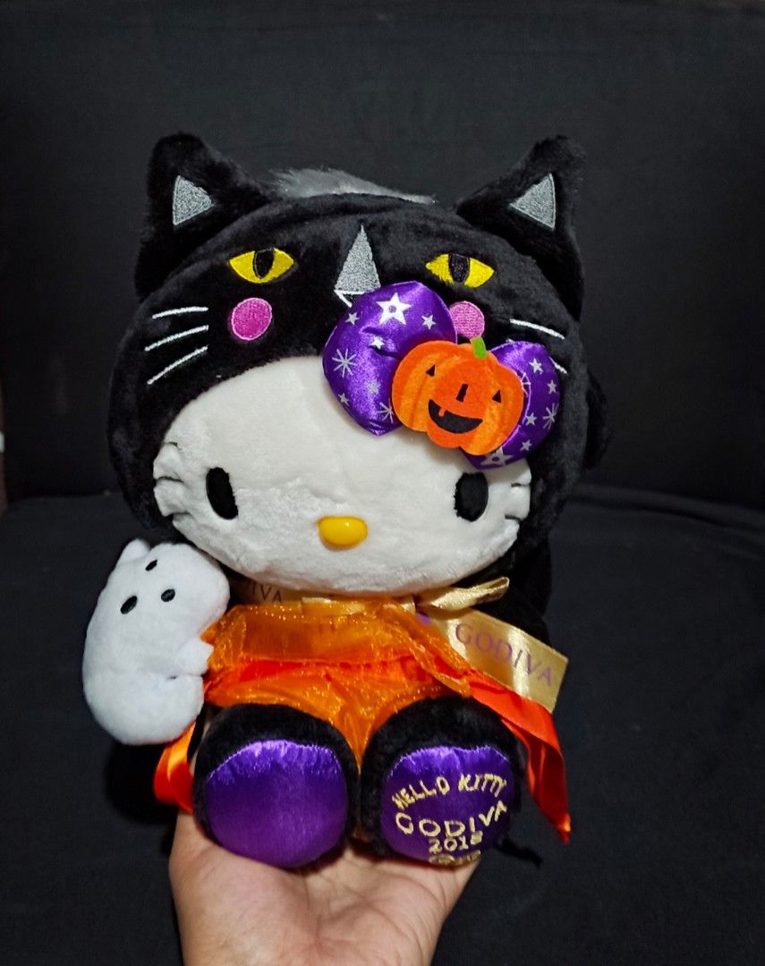 Godiva Hello Kitty Halloween Plush (Category: Toys & Games) located in Compostela. Submitted by buenaflora04681 (Listing ID 1441260170, Image 1). Description: .
