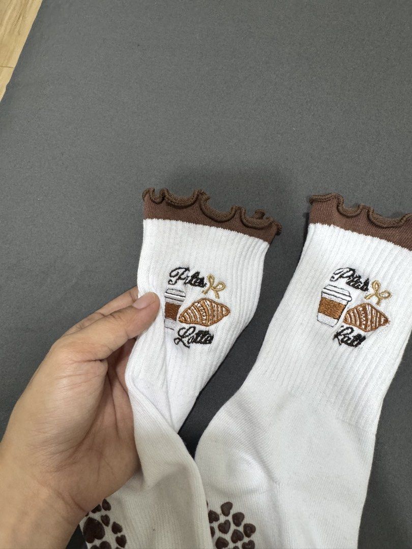 GRIPSOCKS (Category: Activewear) located in Valenzuela. Submitted by aikeeee (Listing ID 1441278327, Image 3). Description: Selling my PRE-LOVED CLOTHES 🫶🏻 - No flaws and issues (well taken care of) RFS: Need to declutter Message me if you want the actual photos 🫶🏻 MOP: Gcash or Bank Transfer Can do lalamove or grab (buyer will shoulder the delivery fee).