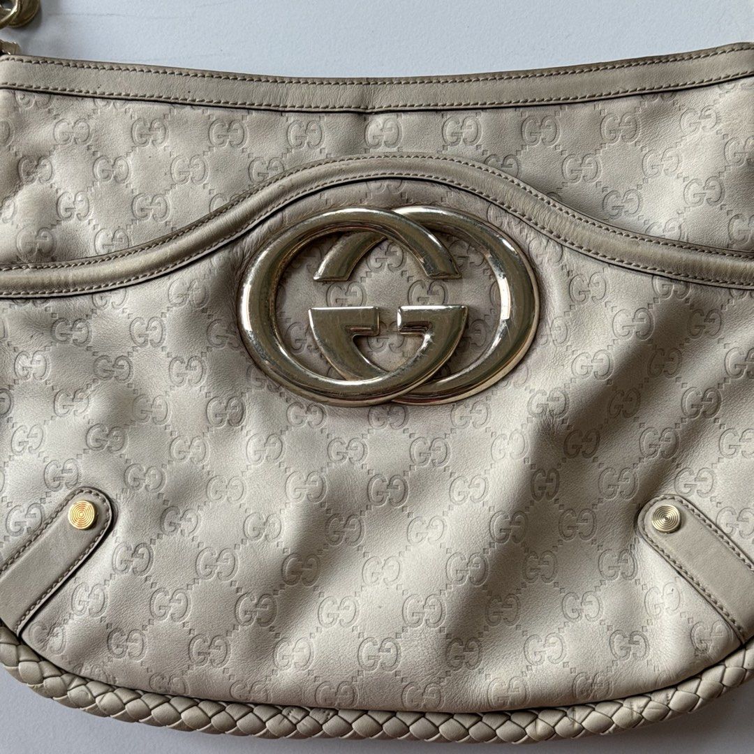Gucci britt medium white hobo (Category: Luxury Bags & Wallets) located in Cavite. Submitted by kalebfindsluxs (Listing ID 1441332604, Image 3). Description: Gucci britt medium white hobo Good condition Sign of usage Check details - 12500 + sf Loc cavite Jnt / lalamove.