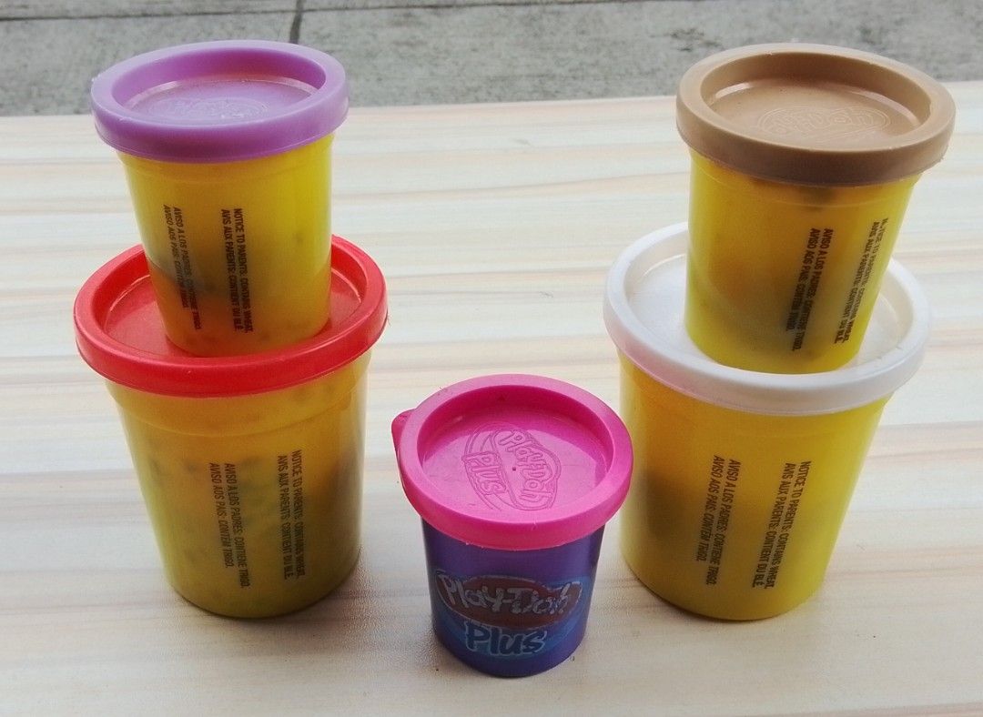 Hasbro play-doh. Use as is.may laman pa (Category: Kids Toys) located in Quezon City. Submitted by cjwstore (Listing ID 1441354608, Image 2). Description: 150 all check more photos QC area pick up.