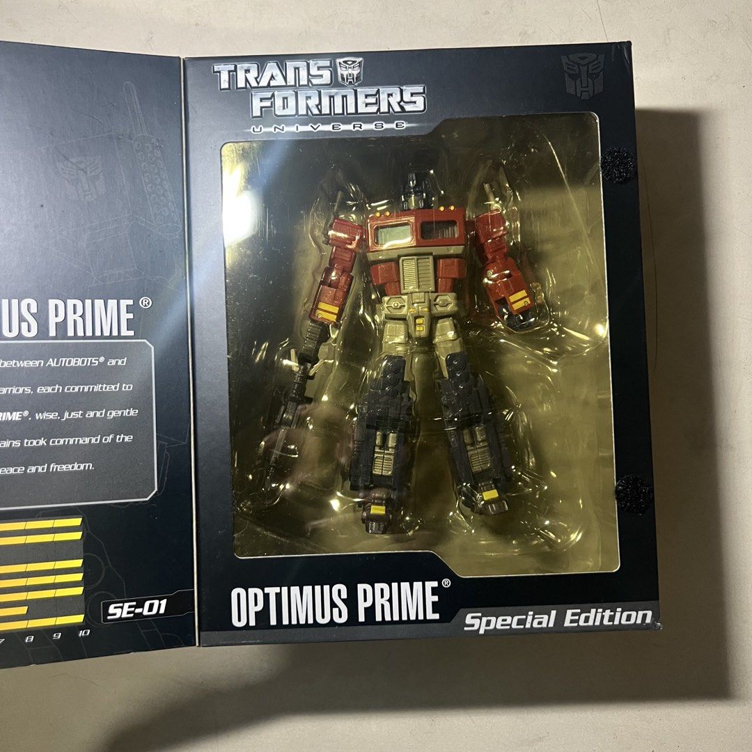Hasbro Transformers Universe Special Edition Optimus Prime (BIB) (Category: Action & Battle Toys) located in Mandaluyong City. Submitted by 8bitvictor (Listing ID 1441328951, Image 2). Description: 2008 Hasbro Transformers Universe Optimus Prime Back in Box The figure is in mostly excellent condition with tight joints but has one issue: the top of his right ear is broken off as seen in the last picture. Box has some yellowing but is otherwise exc