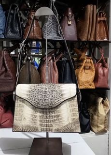 (Category: ) located in . Submitted by japan_leather_revival (Listing ID 1441167965, Image 1). Description: .